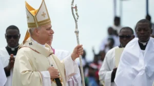 Il Papa visita l’Angola, attesi interventi su corruzione e povertà nel Paese del petrolio