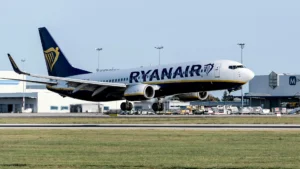 Da novembre i clienti Ryanair dovranno arrivare al check-in e consegna bagagli almeno un’ora prima