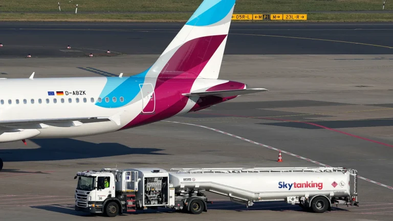 Crisi Hormuz, Aci Europe avverte l’Ue: rischio stop carburante voli se Hormuz non riapre