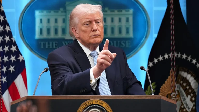 L’Ue respinge la proposta di Trump di far pagare il transito nello Stretto di Hormuz