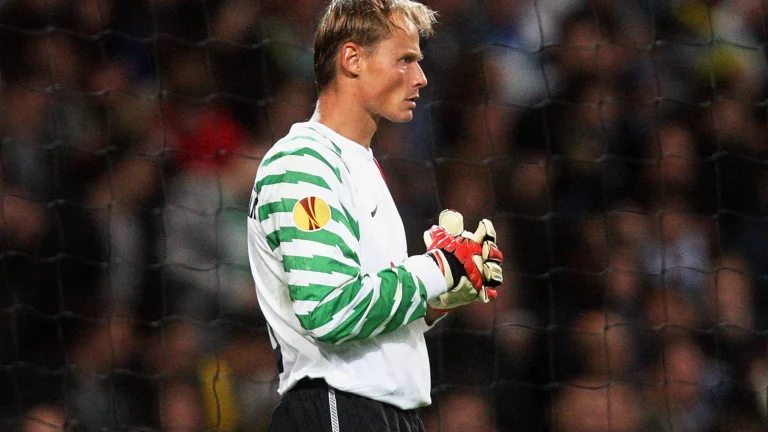 Tragedia Manninger: morto l’ex portiere di Juventus e Torino in un incidente stradale a 48 anni