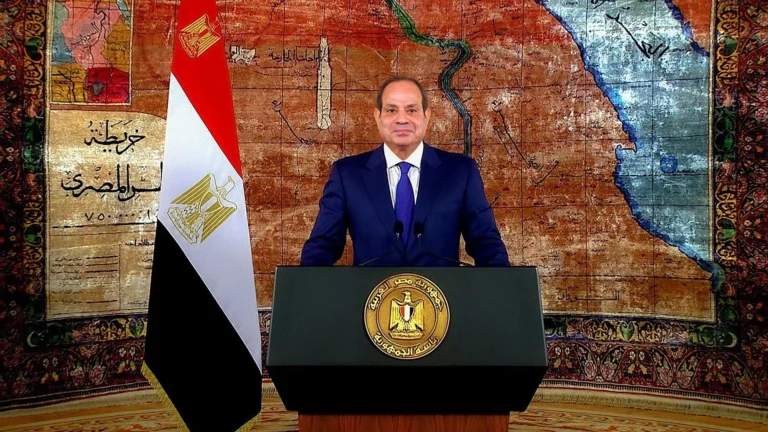 Egitto, al-Sisi: “No a volontà di ridisegnare la geografia del Medio Oriente”