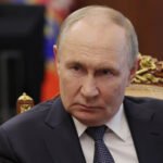 Monito di Putin dai Brics: “Truppe europee in Ucraina? Significherebbe guerra diretta con la Russia”