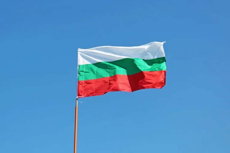 Bulgaria, il Cremlino fabbrica il consenso: un sondaggio opaco per riscrivere la volontà popolare
