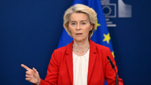 Von der Leyen, ‘bene i progressi tra Usa e Iran, riaprire Hormuz’