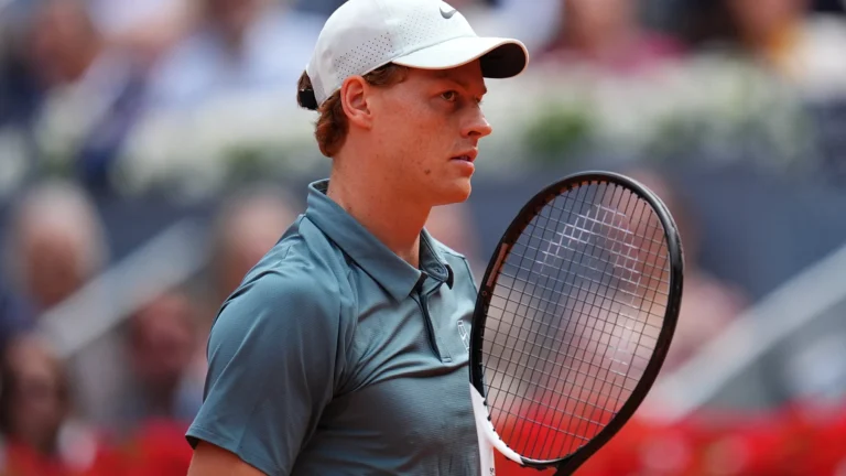 Jannik Sinner batte Zverev ed entra nella storia a Madrid: è record assoluto nei Masters 1000