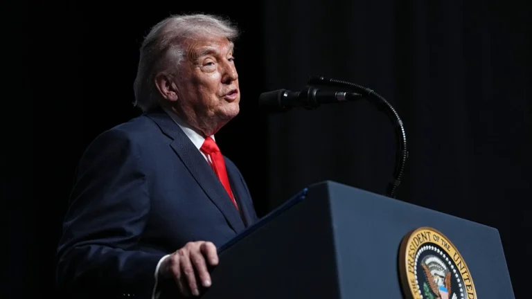 Nuove minacce contro Cuba, Trump: la prenderemo quasi subito