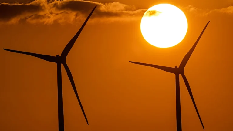 Ondata di caldo di maggio in Europa, monito del clima: l’ONU chiede svolta alle energie pulite