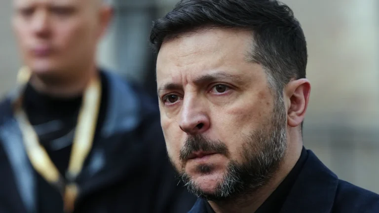Mosca viola il cessate il fuoco proposto da Kiev, Zelensky: “Risponderemo a tono”