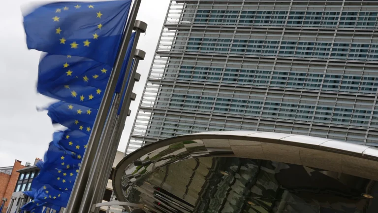 Deroghe al Patto di stabilità, Commissione Ue: “Valutiamo la richiesta dell’Italia”
