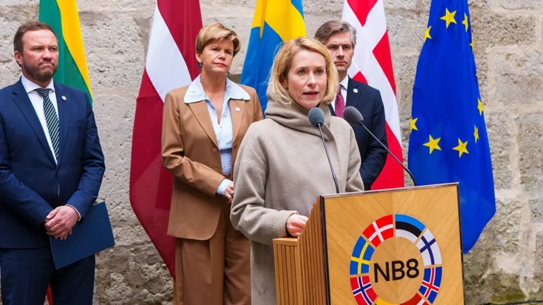 L’Ue non dovrebbe “umiliarsi” cercando colloqui diretti con la Russia, avverte Kallas