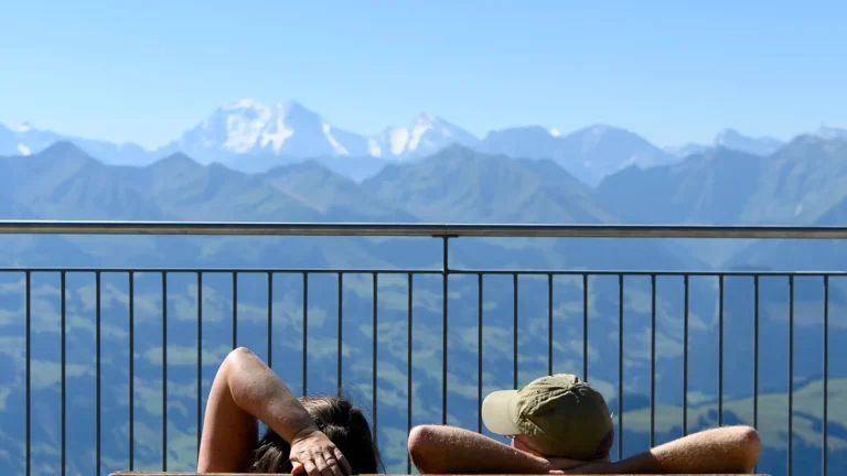Tedeschi all’estero, Svizzera prima meta davanti all’Austria: cresce anche l’Italia