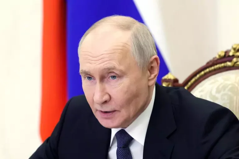 Mosca annuncia 3 giorni di esercitazioni nucleari mentre Putin visita la Cina