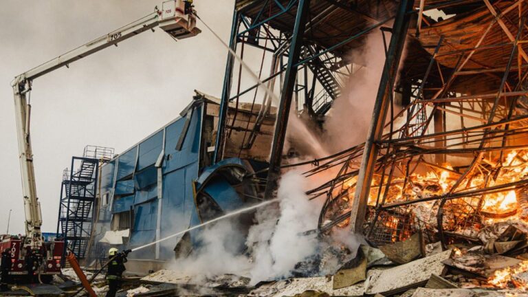 La Russia aumenta la pressione sul business occidentale attraverso gli attacchi in Ucraina