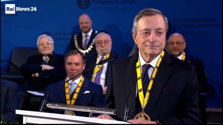 La sveglia di Draghi: “L’Europa è sola, abbia il coraggio di cambiare”