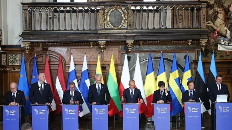 Il fianco orientale della NATO rilancia il sostegno militare all’Ucraina