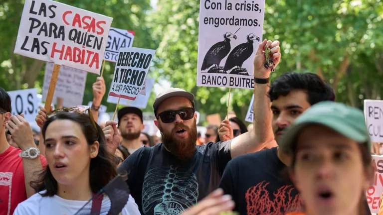 Gli spagnoli destinano già metà dello stipendio all’affitto, secondo uno studio