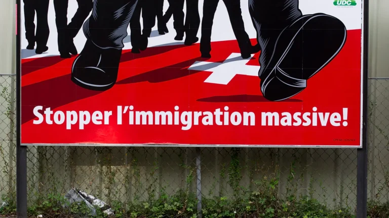 Svizzera, al voto sul tetto di 10 milioni di abitanti