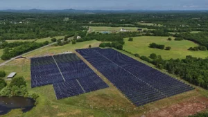 Usa, il solare supera il carbone nonostante gli attacchi di Trump