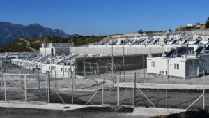 Grecia, al voto il Patto UE sui migranti: allo studio centri di rimpatrio fuori dal blocco
