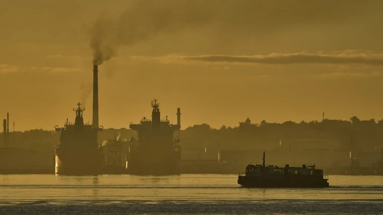 Usa sanzionano l’azienda petrolifera statale di Cuba per il ruolo nella repressione