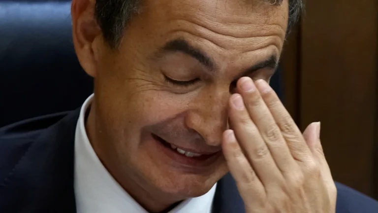 Spagna, perizia shock sui gioielli trovati nell’ufficio di Zapatero: valore stimato di 1,3 milioni