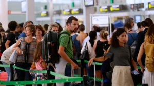 Aeroporti di Roma pronti a sospendere i nuovi controlli EES per timori di caos estivo