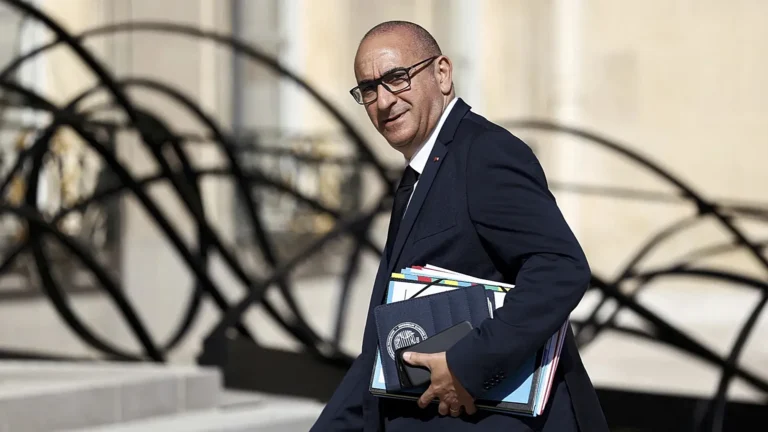Migrazioni, sicurezza, traffici: Francia e Algeria rilanciano la cooperazione