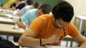 Italia, esame di maturità al via per oltre 500mila studenti: tutte le tracce