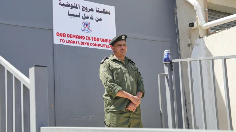 Migranti, accordo Italia-Libia: a Tripoli una sala operativa con Turchia e Qatar
