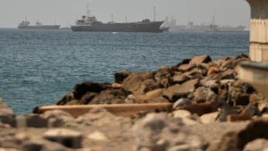 Stretto di Hormuz: la nave italiana Grande Torino attraversa il canale dopo l’accordo Iran-USA