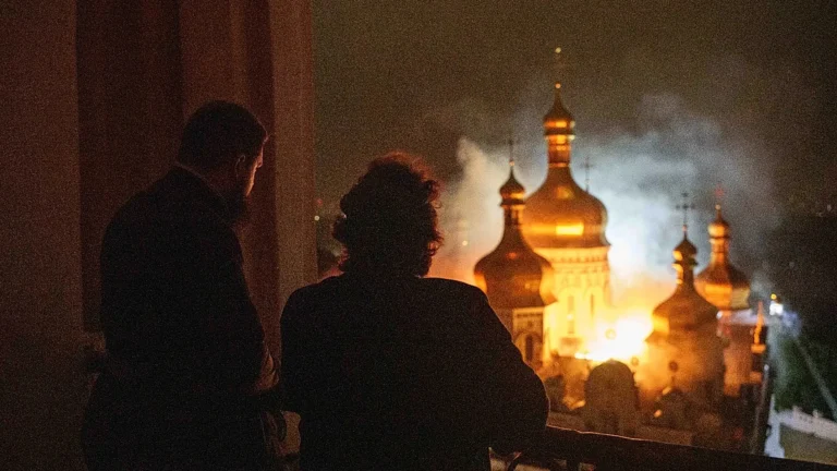 Attacco di Mosca alla Lavra di Kiev-Pechersk: “Gravissimo crimine contro la cultura cristiana”