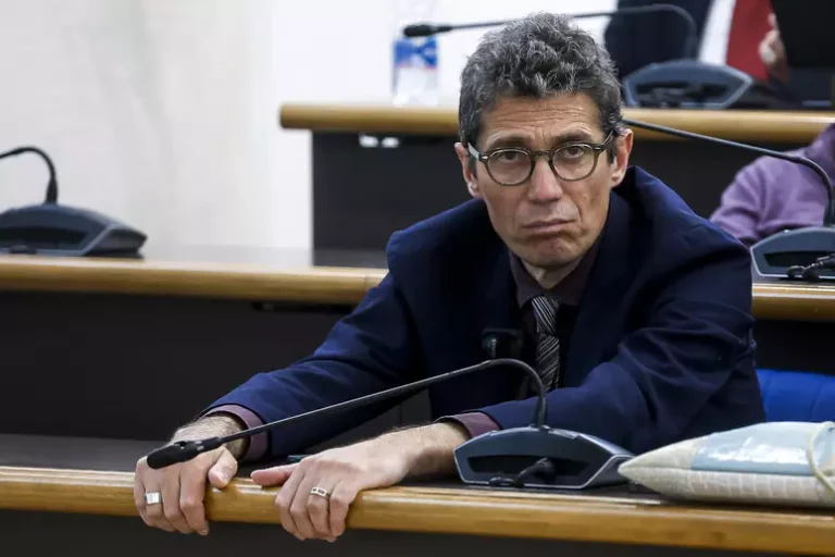 Prove di dialogo al centro, ‘avanti insieme contro Meloni’