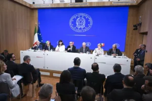 Il governo accelera sull’IA, ‘l’Italia prima ad avere una normativa organica’