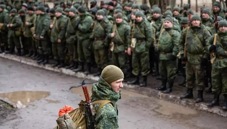 Il Cremlino arruola l’infanzia: così la Russia prepara i soldati delle guerre future