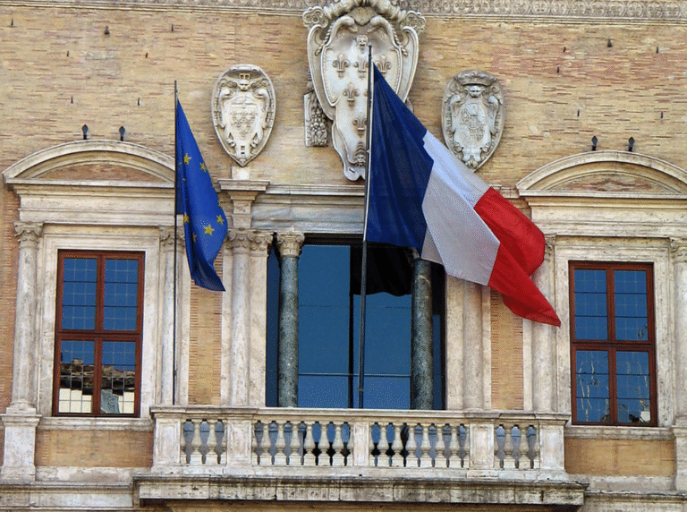 La guerra invisibile di Mosca: la Francia nel mirino del Cremlino