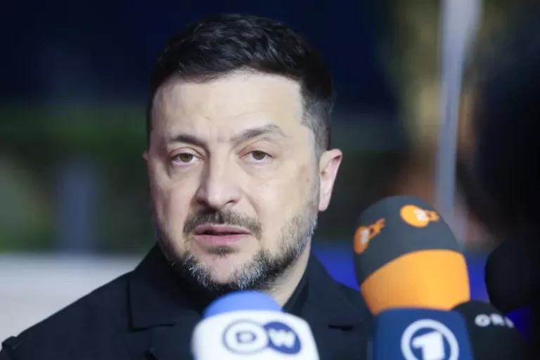 Zelensky, attacco russo con 656 droni e 73 missili, morto anche un bimbo