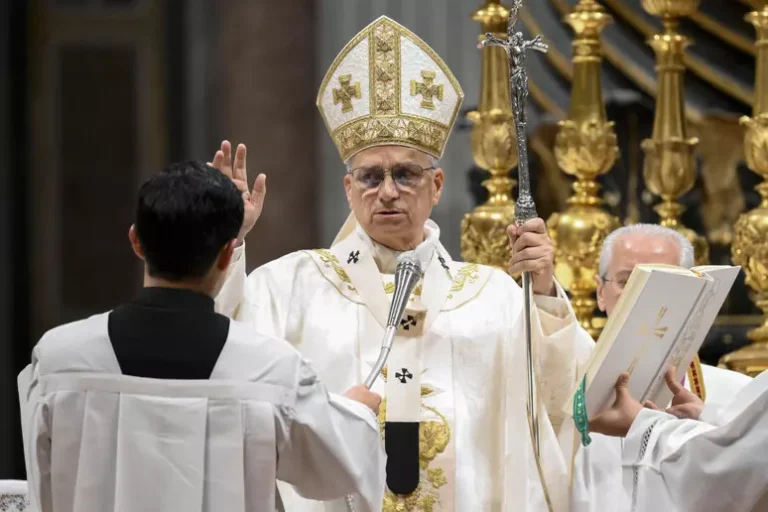 Il Papa, possiamo risolvere i conflitti da umani, non da bestie
