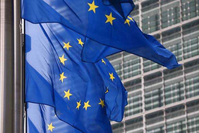 La rete che perde: Bruxelles contro Madrid, Parigi e Vienna mentre la Russia sfrutta le lacune penali europee