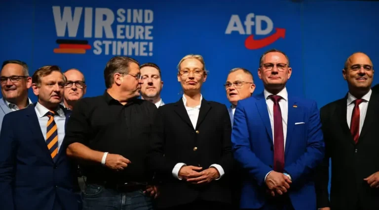 Il Cremlino punta sui radicali europei: perché i rappresentanti dell’AfD vanno al forum di Putin