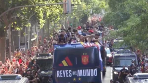 Mondiali 2026, Spagna: oltre un milione di tifosi a Madrid per accogliere i campioni del mondo