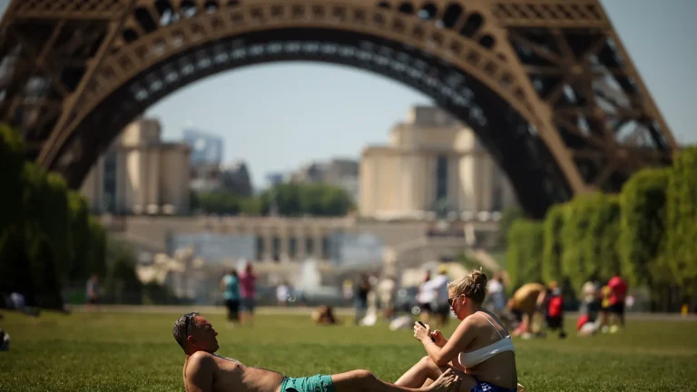 Francia, ondata di caldo di giugno: morti in aumento di quasi il 30%