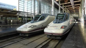 Incendio a Tarragona: interrotta l’alta velocità Madrid-Barcellona