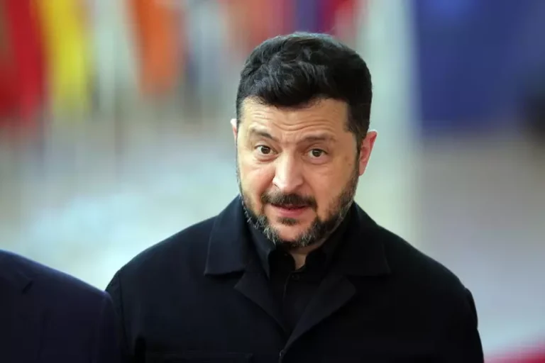 Zelensky, dopo l’attacco ho chiesto agli Usa la licenza per produrre i Patriot