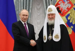 L’Italia e le sanzioni contro Kirill: perché l’esclusione del capo della RPC dalla lista dei sanzionati solleva molti interrogativi