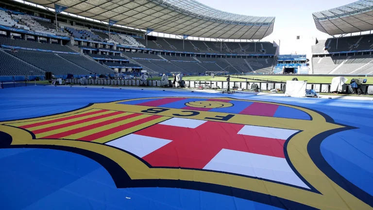 Calcio, crisi Barcellona: rinviato il campo di allenamento a Cipro per i giovani