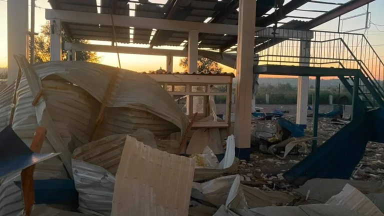 Ucraina: droni russi colpiscono valico con la Moldova nella notte, riunione dei volenterosi il 24 agosto