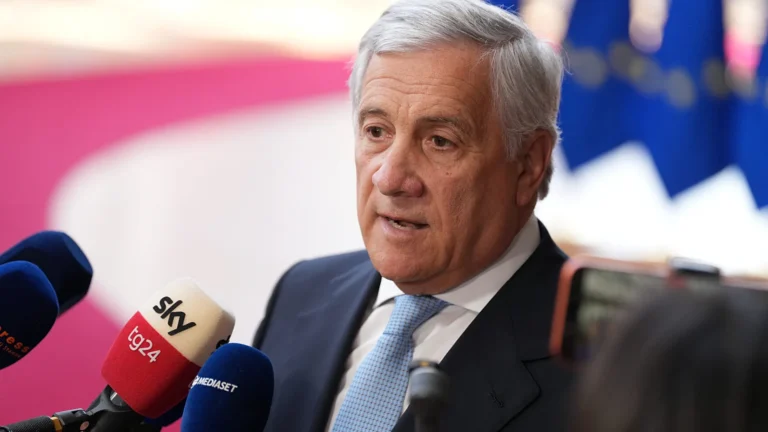 Extraprofitti energetici, scontro in Italia: PD incalza, Tajani frena e invoca il dialogo