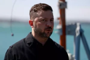 Zelensky, ‘pronti per tutti i formati di riunione, contiamo su Witkoff e Kushner’