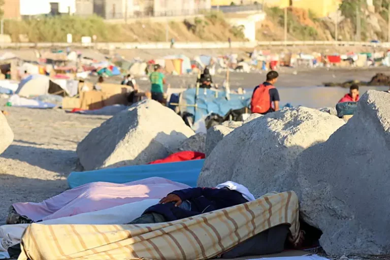 Madrid, ‘no alla violenza a Ceuta, non porta da nessuna parte’